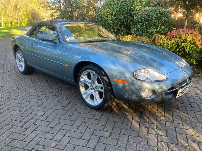 JAGUAR XK8