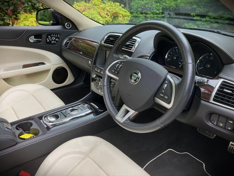 JAGUAR XK