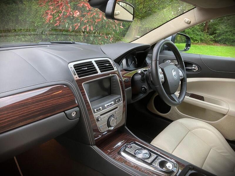 JAGUAR XK