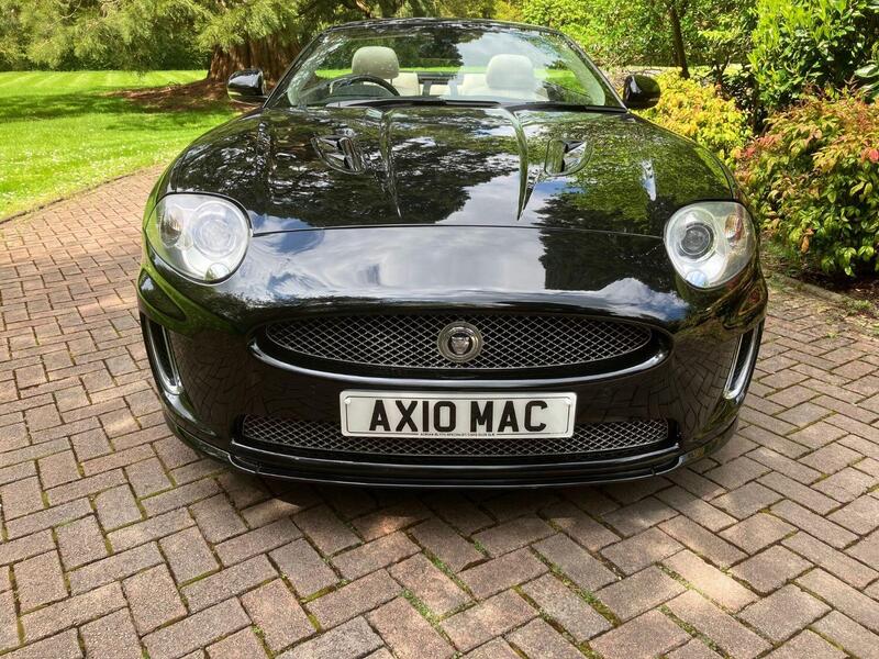 JAGUAR XKR