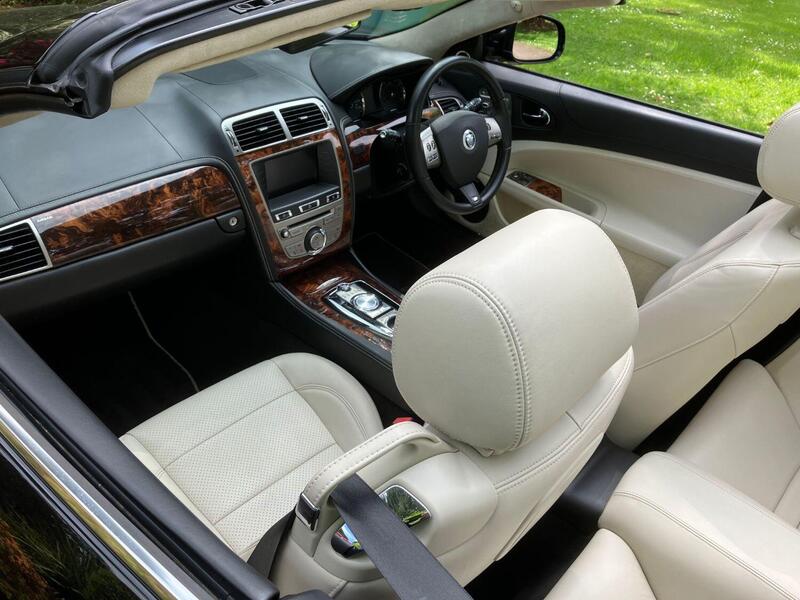 JAGUAR XKR