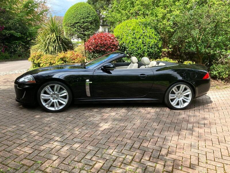 JAGUAR XKR
