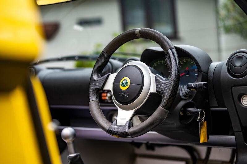 LOTUS ELISE