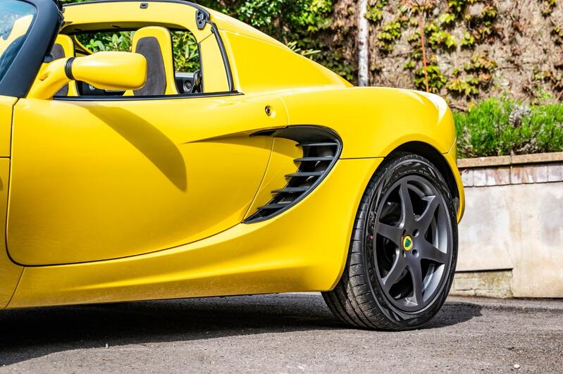LOTUS ELISE