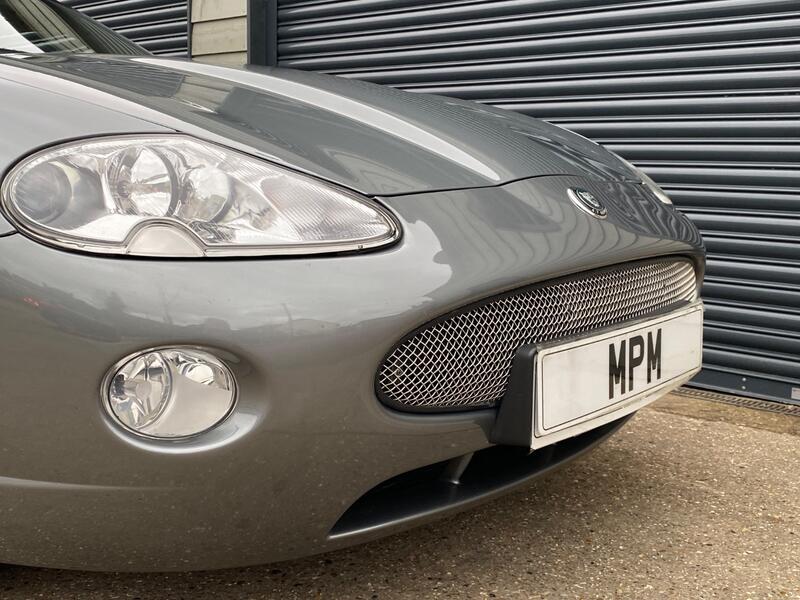 JAGUAR XK8