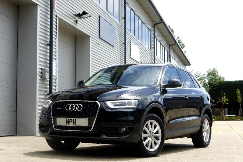 AUDI Q3