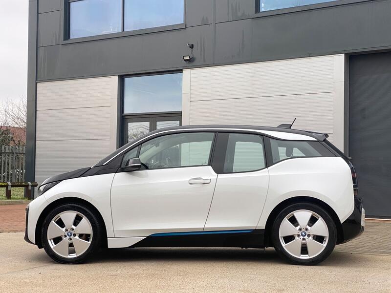 BMW I3