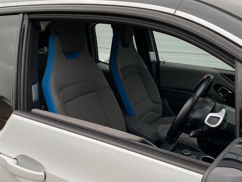 BMW I3