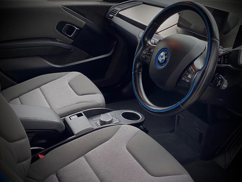 BMW I3