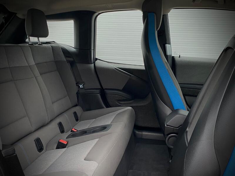 BMW I3