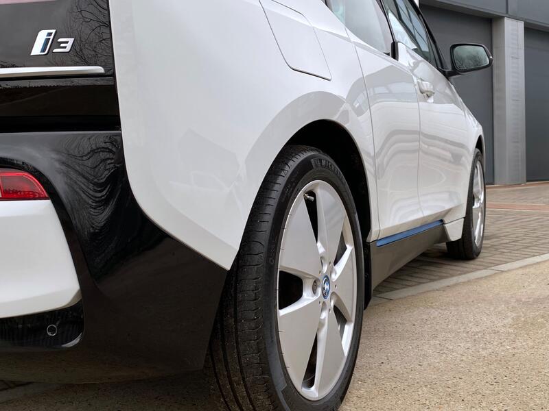 BMW I3