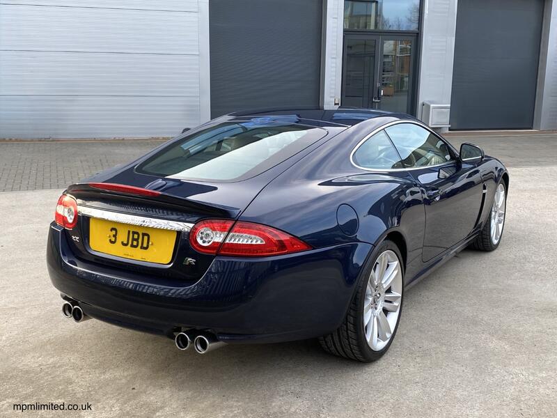 JAGUAR XKR