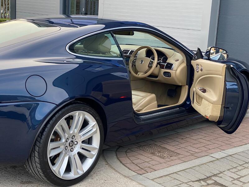 View JAGUAR XKR 5.0 V8
