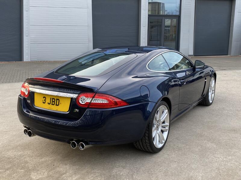 JAGUAR XKR
