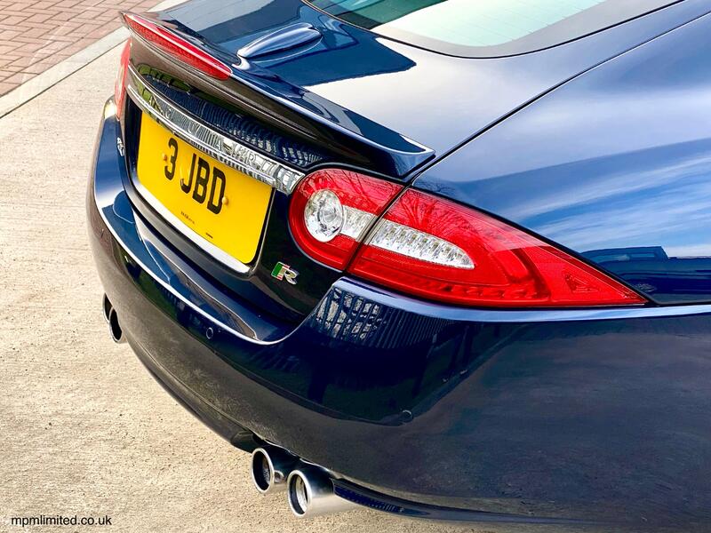 JAGUAR XKR