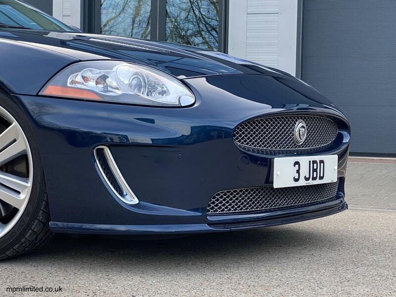 JAGUAR XKR
