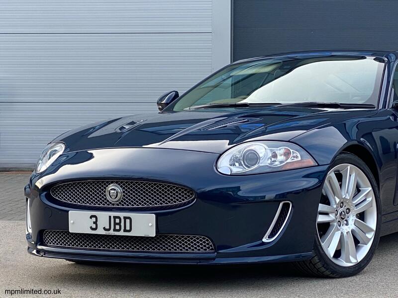 JAGUAR XKR