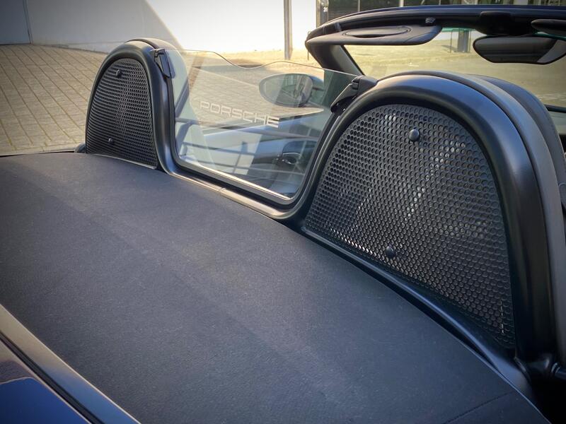 PORSCHE BOXSTER