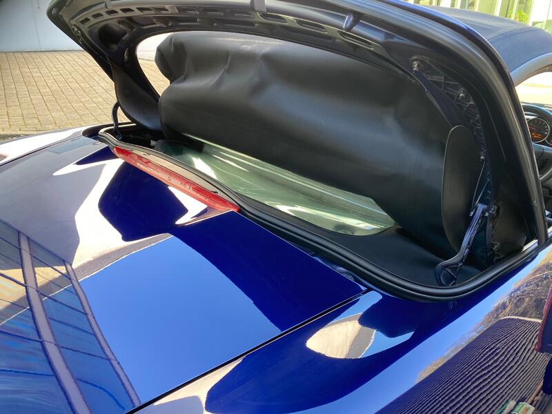 PORSCHE BOXSTER