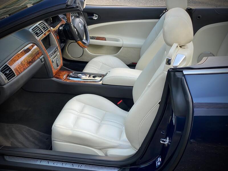 JAGUAR XK