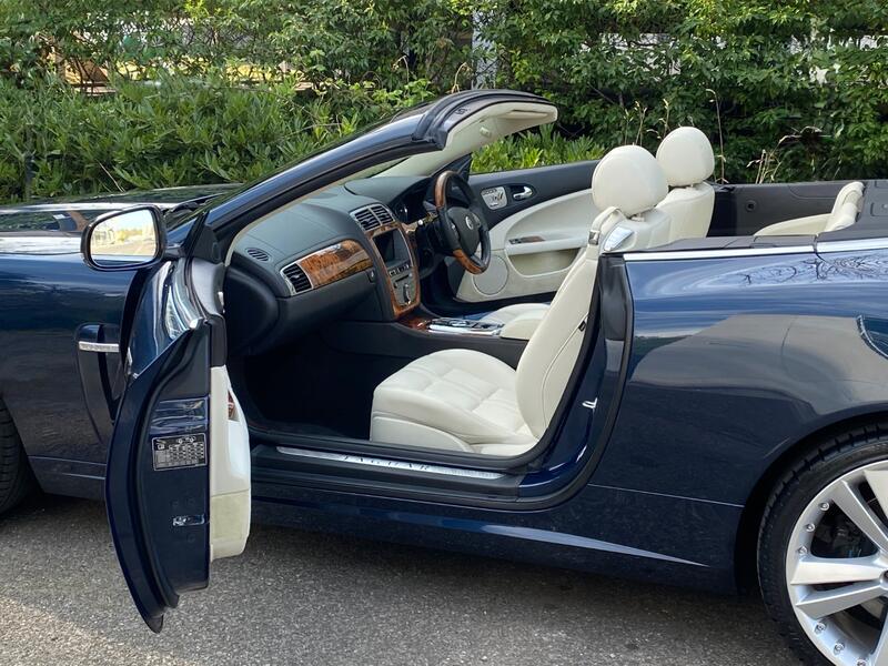 View JAGUAR XK 5.0 V8
