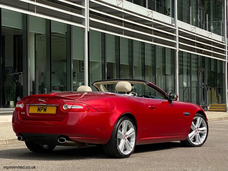 View JAGUAR XK 5.0 V8 Portfolio