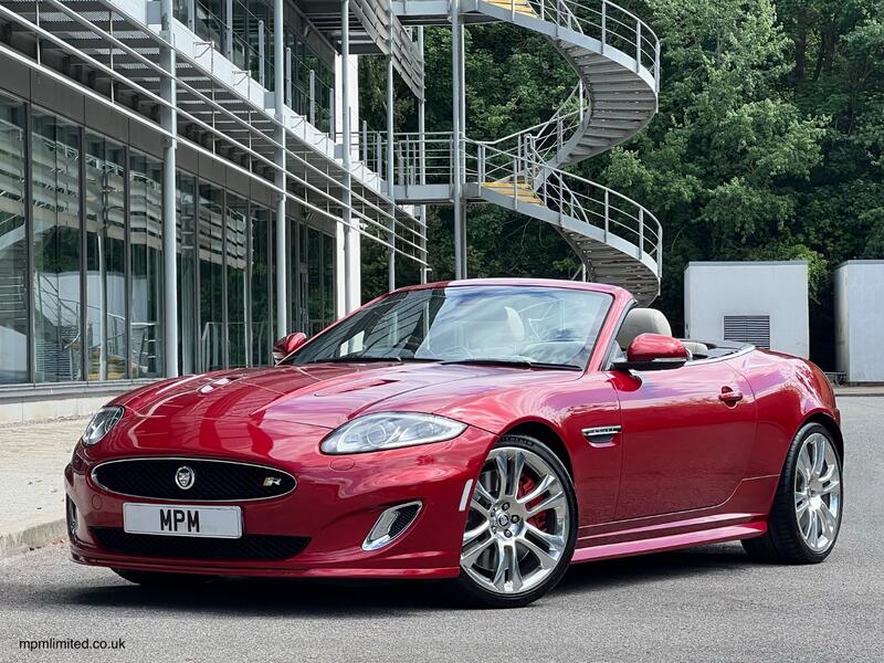 JAGUAR XKR