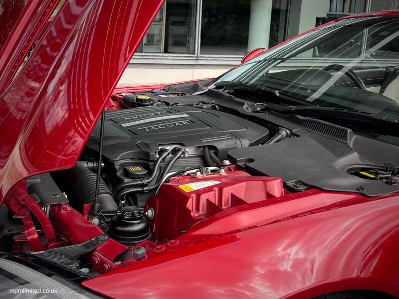 JAGUAR XKR