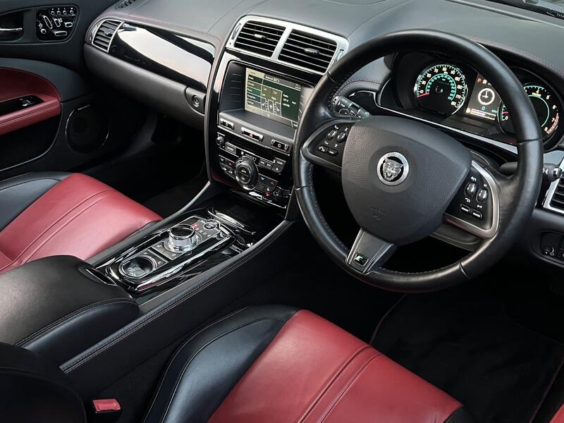 View JAGUAR XKR 5.0 V8