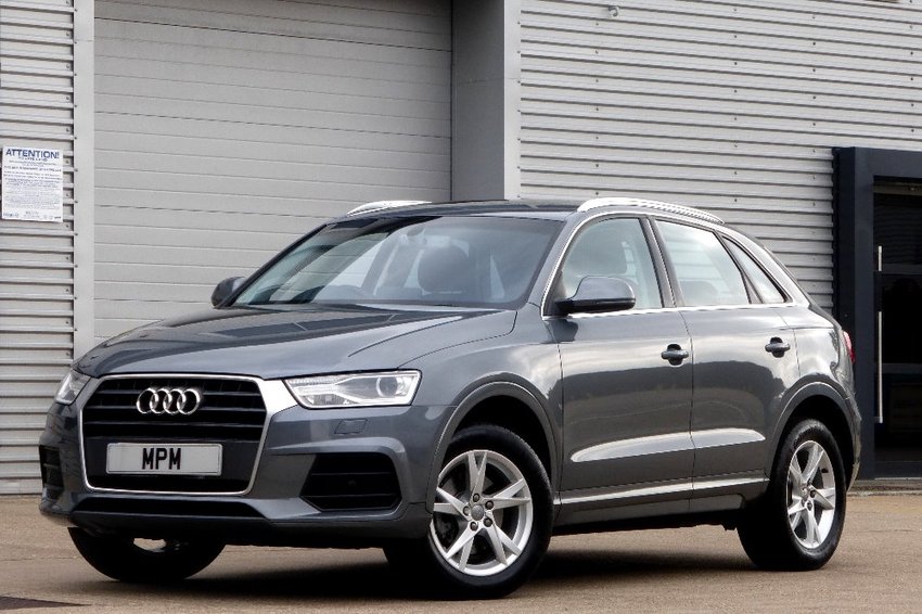 AUDI Q3