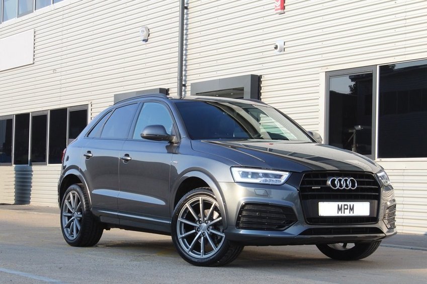 AUDI Q3