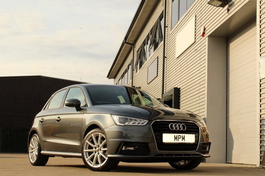 View AUDI A1 1.4 T FSi S-Line Sportback 5Dr. S-Tronic Automatic