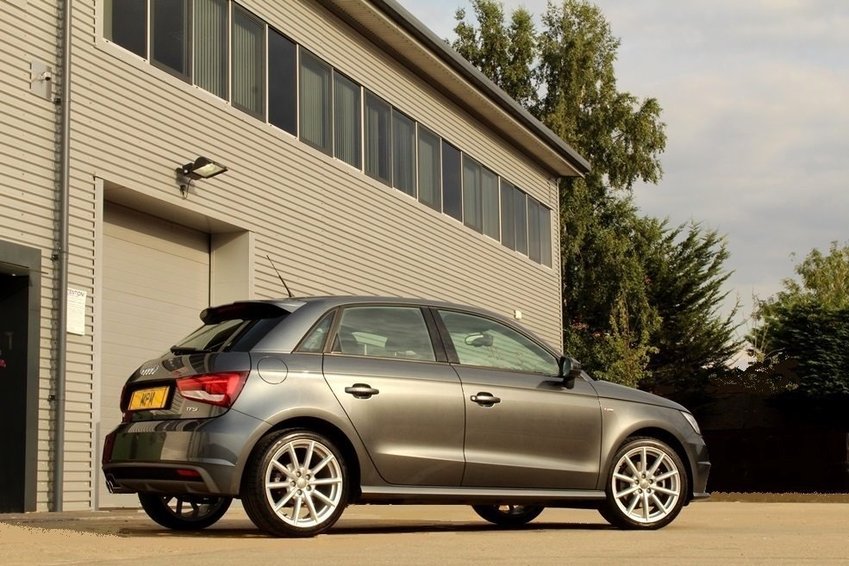 View AUDI A1 1.4 T FSi S-Line Sportback 5Dr. S-Tronic Automatic