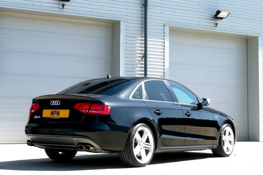 AUDI S4