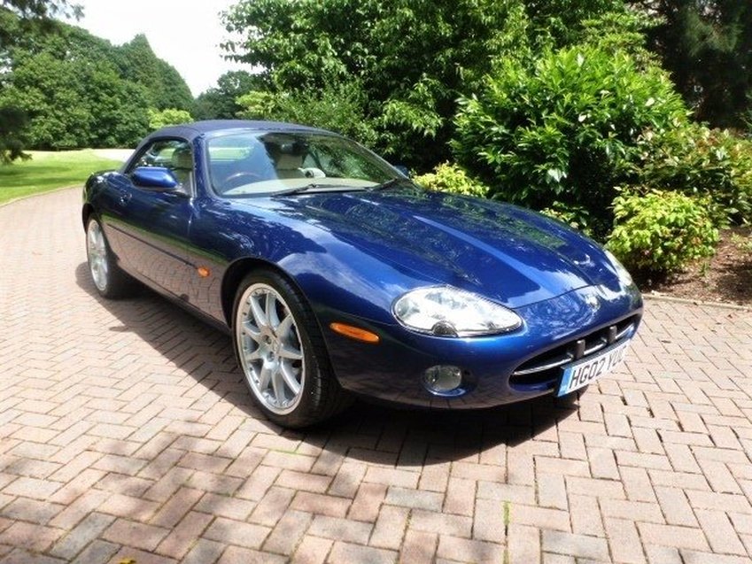 JAGUAR XK8