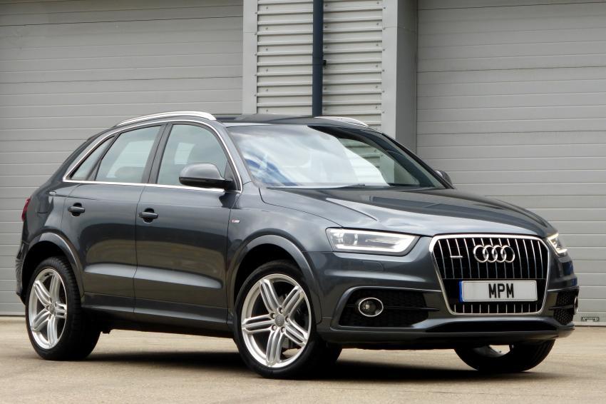 AUDI Q3