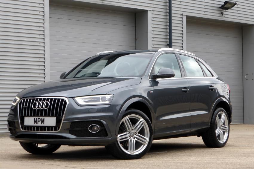 AUDI Q3