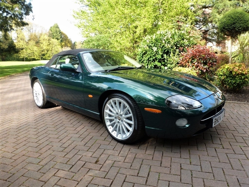 JAGUAR XK8