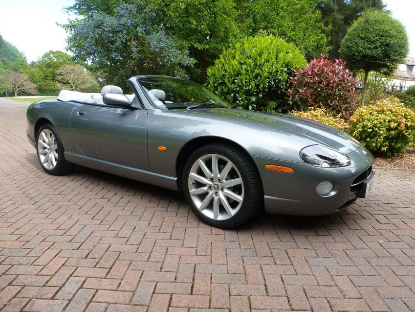 View JAGUAR XK8 XK8 4.2 Convertible