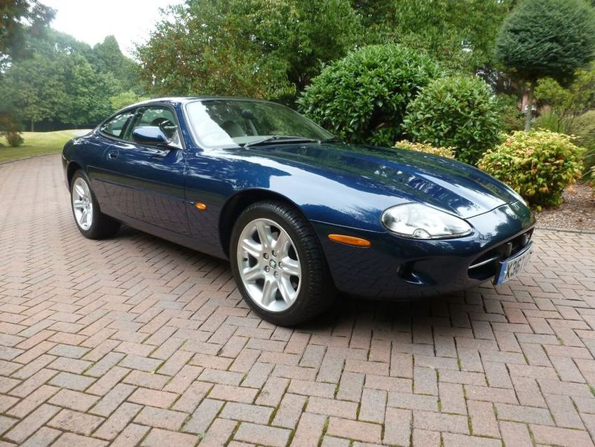 JAGUAR XK8