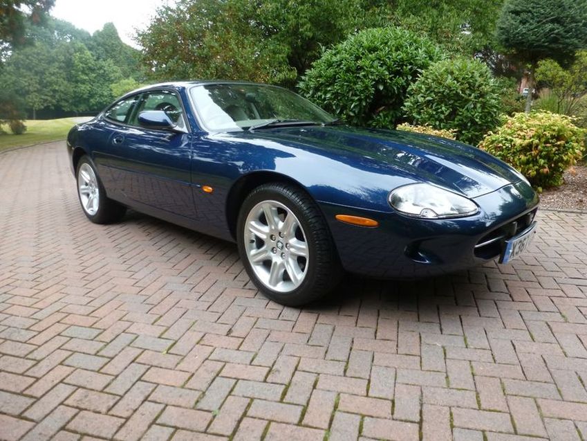 JAGUAR XK8