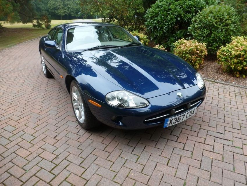 JAGUAR XK8