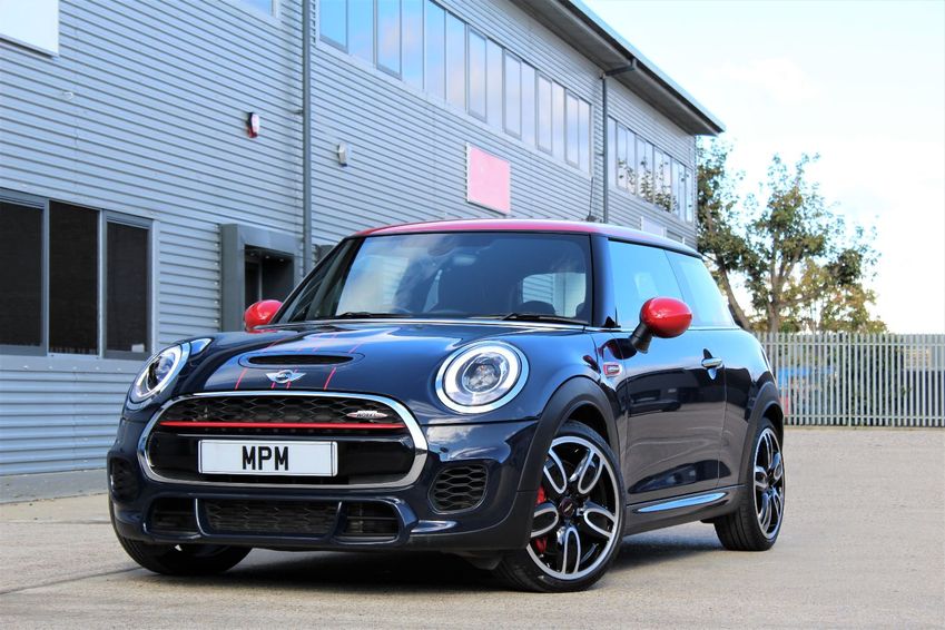 View MINI JOHN COOPER WORKS 2.0