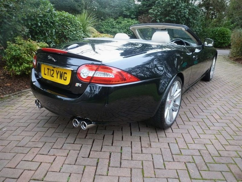 JAGUAR XKR