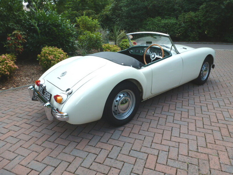 MG MGA