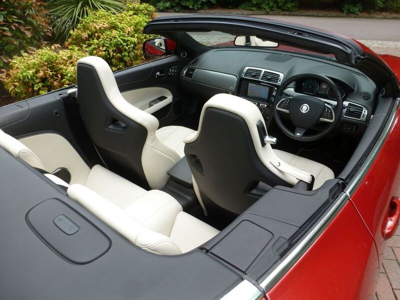 View JAGUAR XKR -