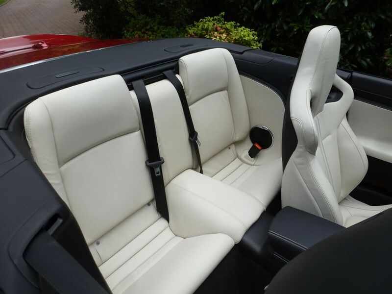 JAGUAR XKR