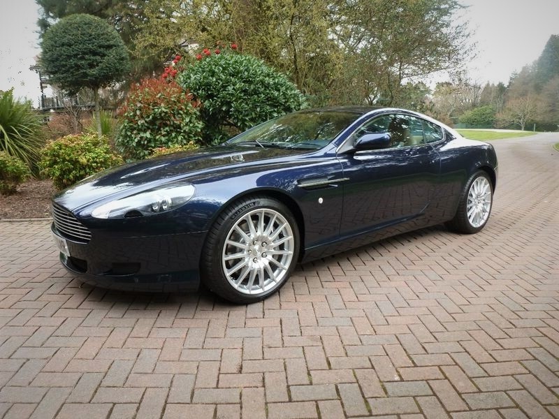 ASTON MARTIN DB9