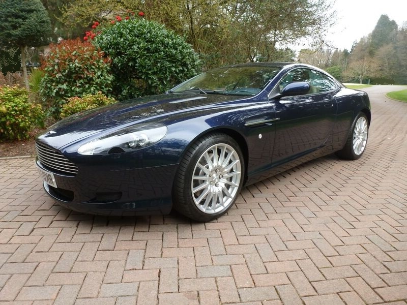 ASTON MARTIN DB9