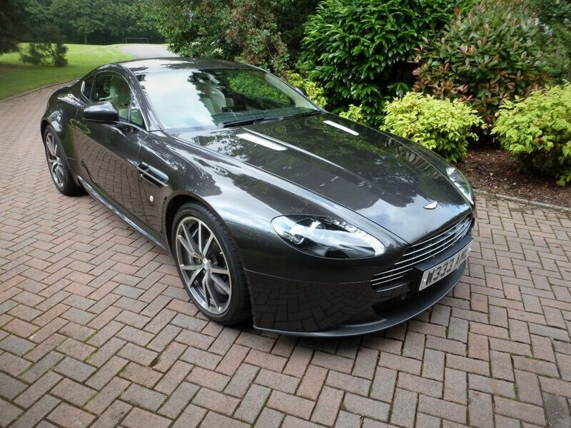 View ASTON MARTIN VANTAGE 5.0 V8  2014 mdl.